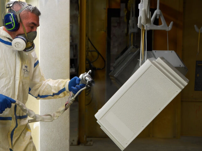 Solvent-Based Liquid Painting Solvent-Based Liquid Painting
